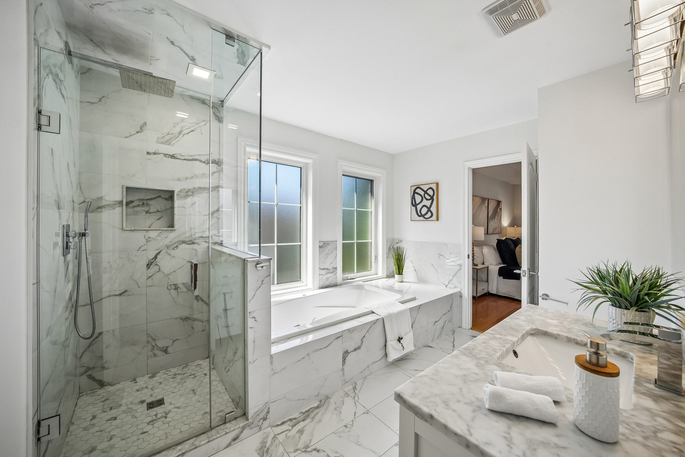 Spa-inspired primary bath