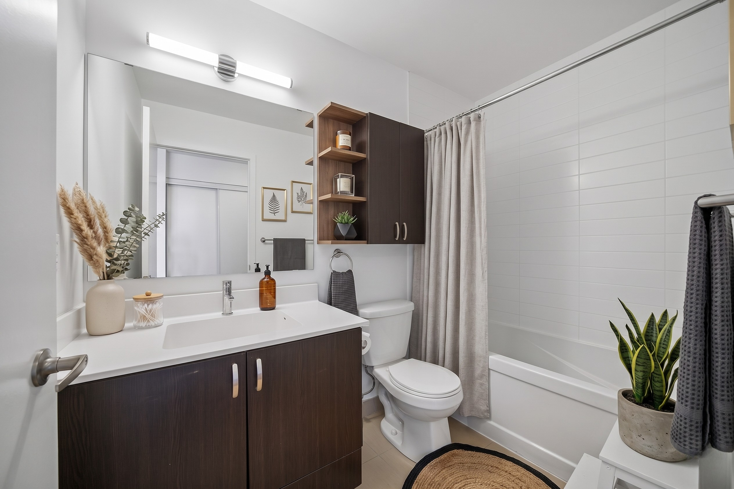 Secondary bathroom