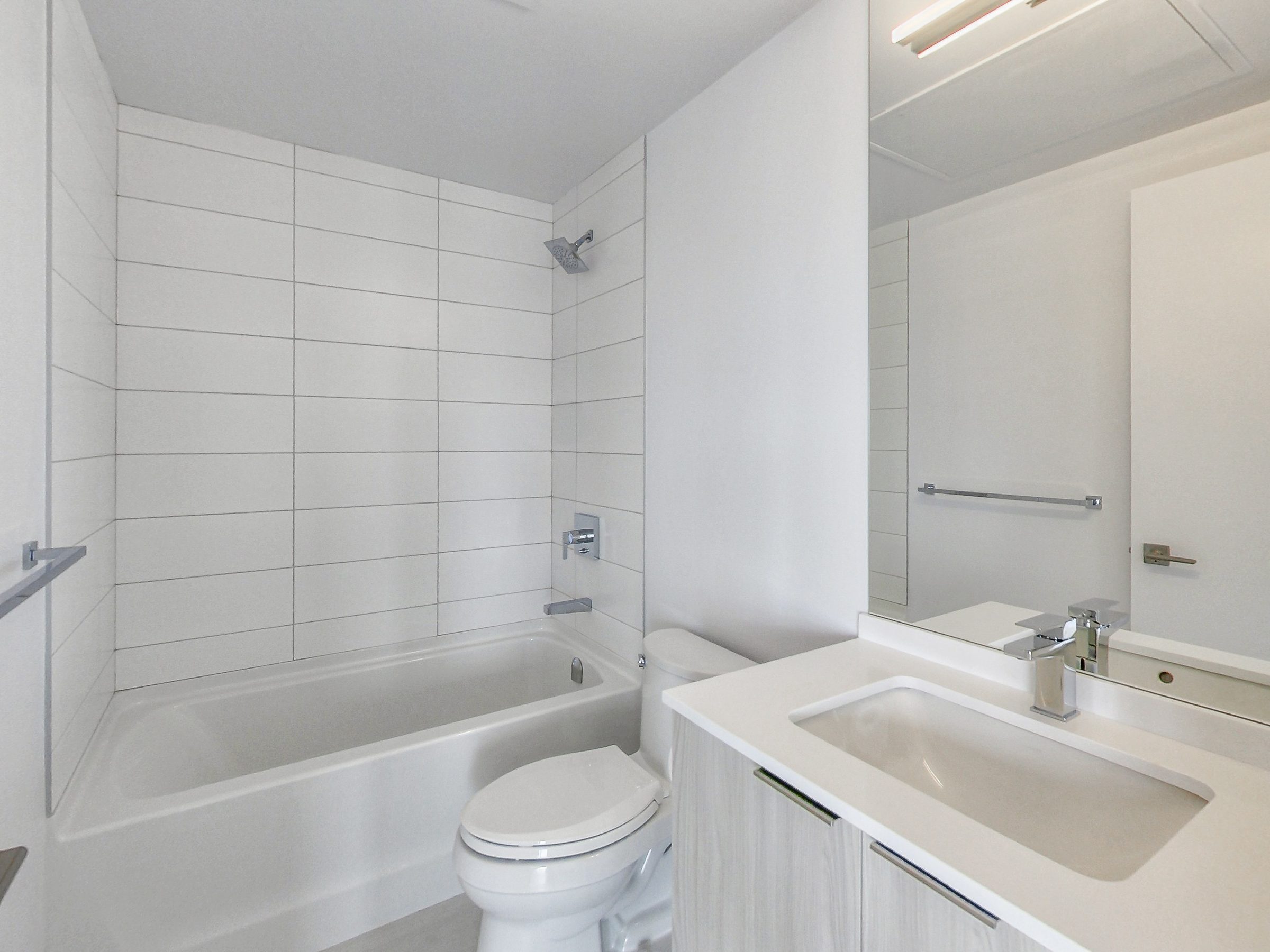 The main bath with a full soaker tub