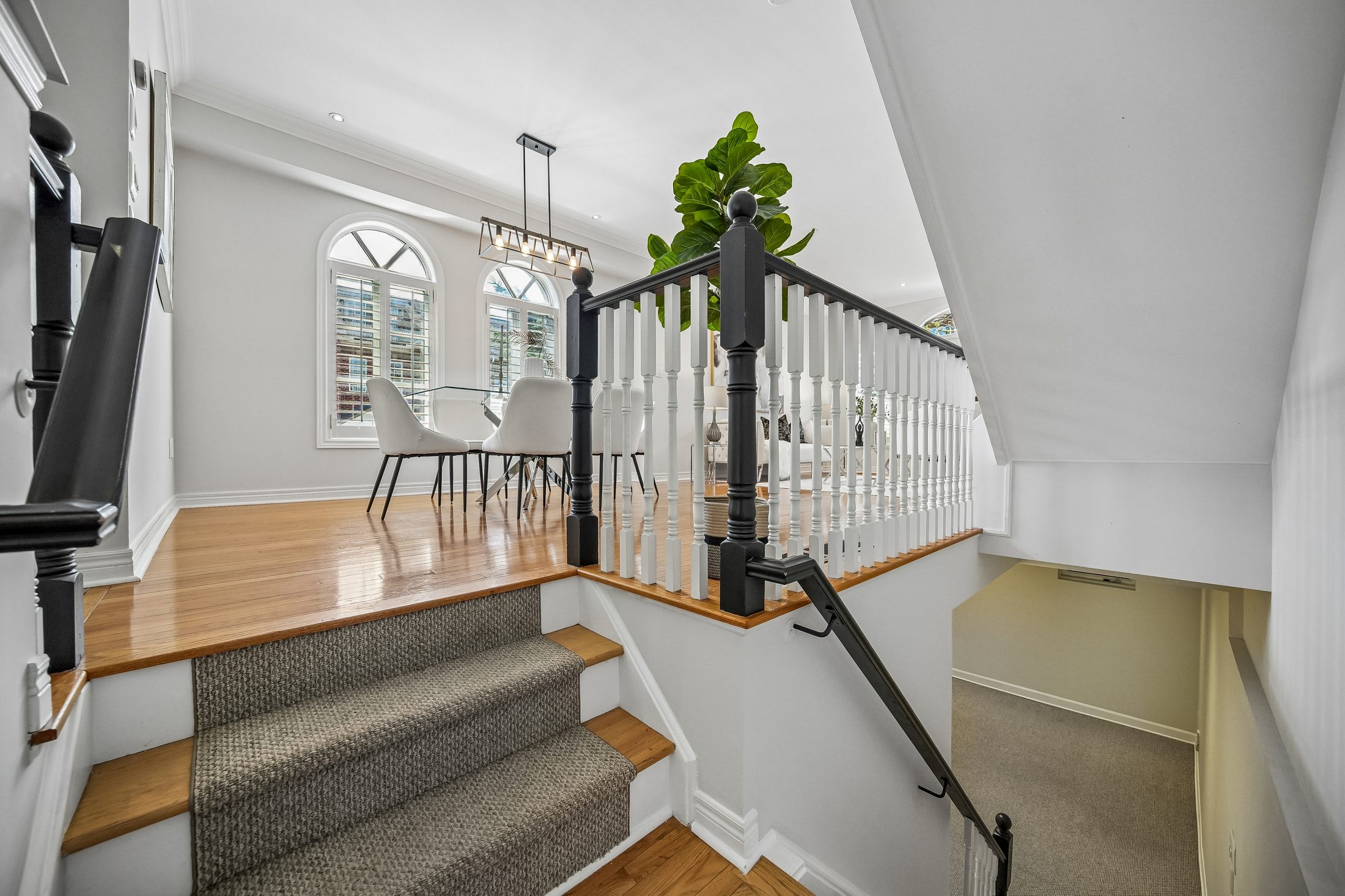 Stair landing to dining