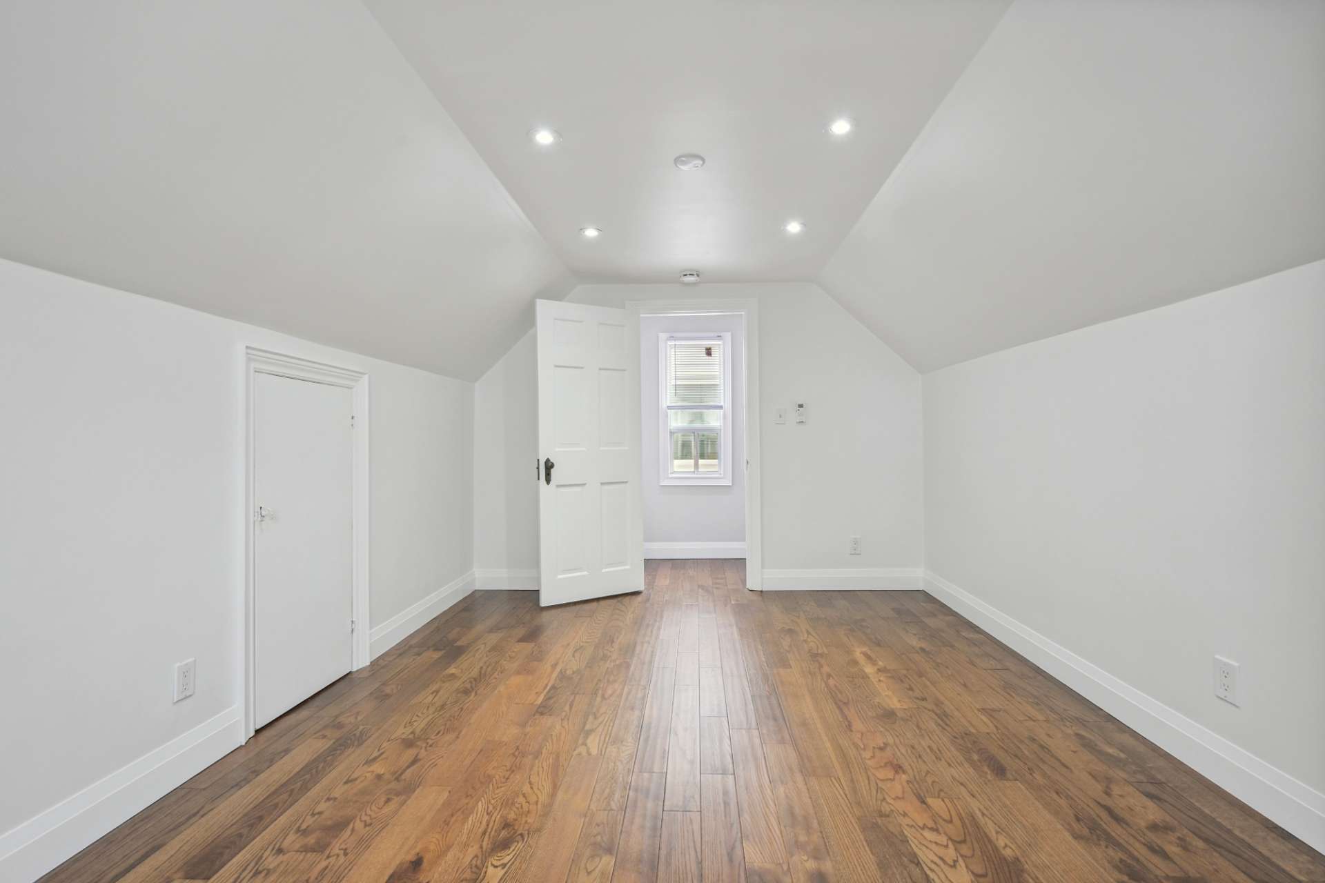Second upper retreat with peaked ceiling