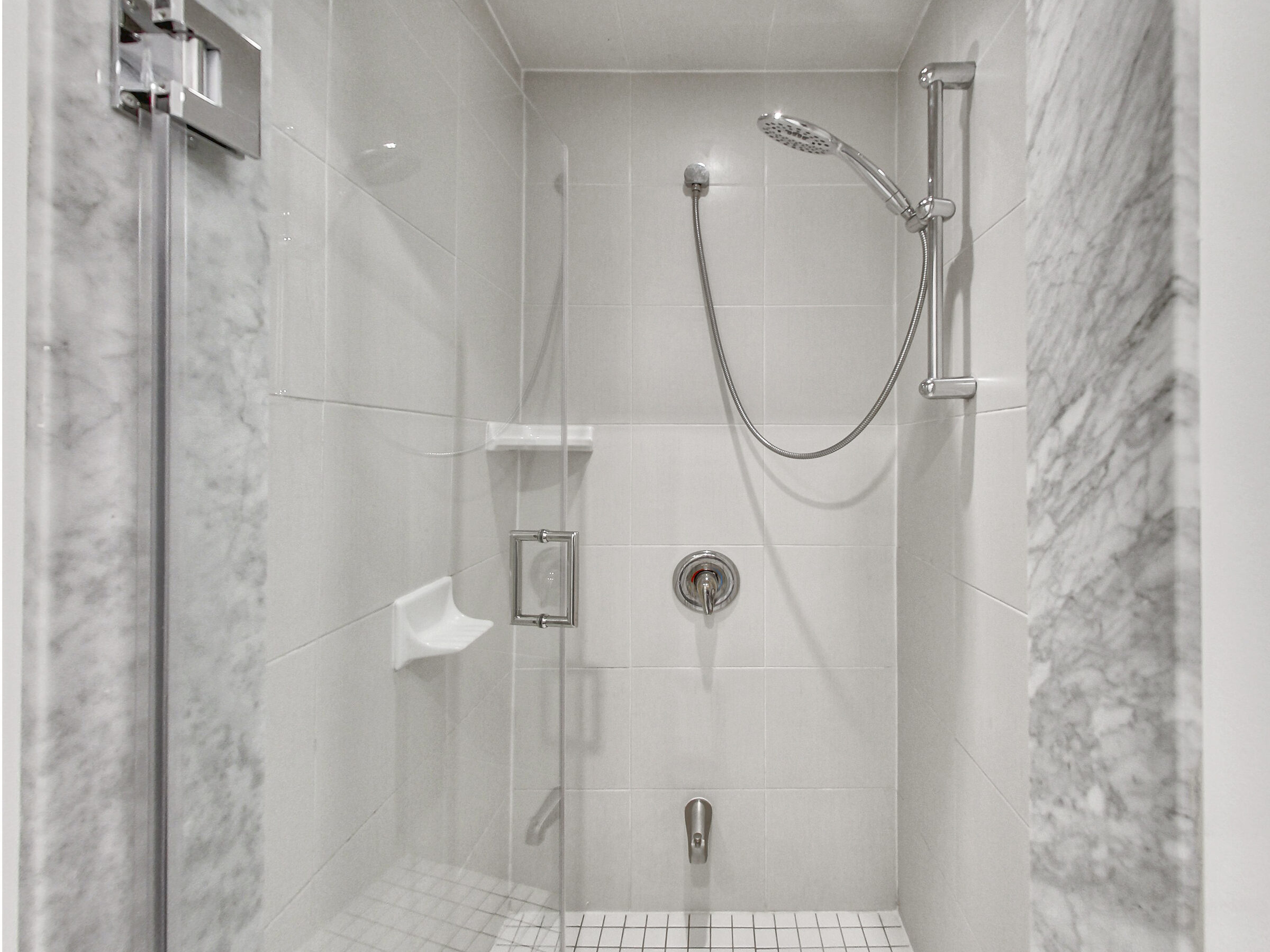 Walk-in glass shower