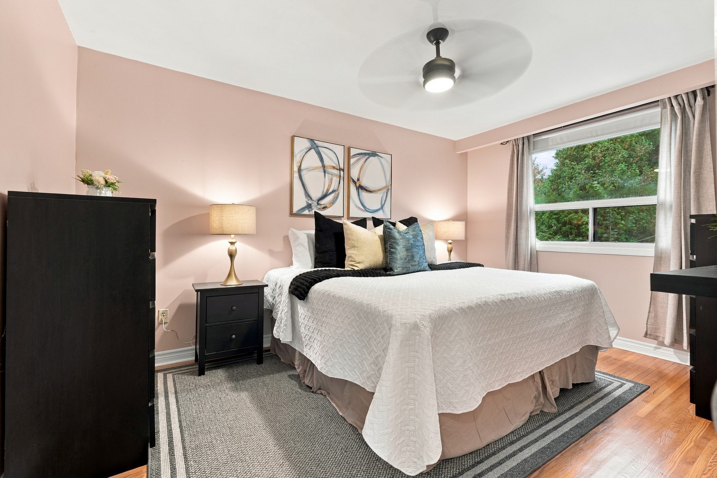 Primary bedroom at 476 Michelle Row, Mississauga