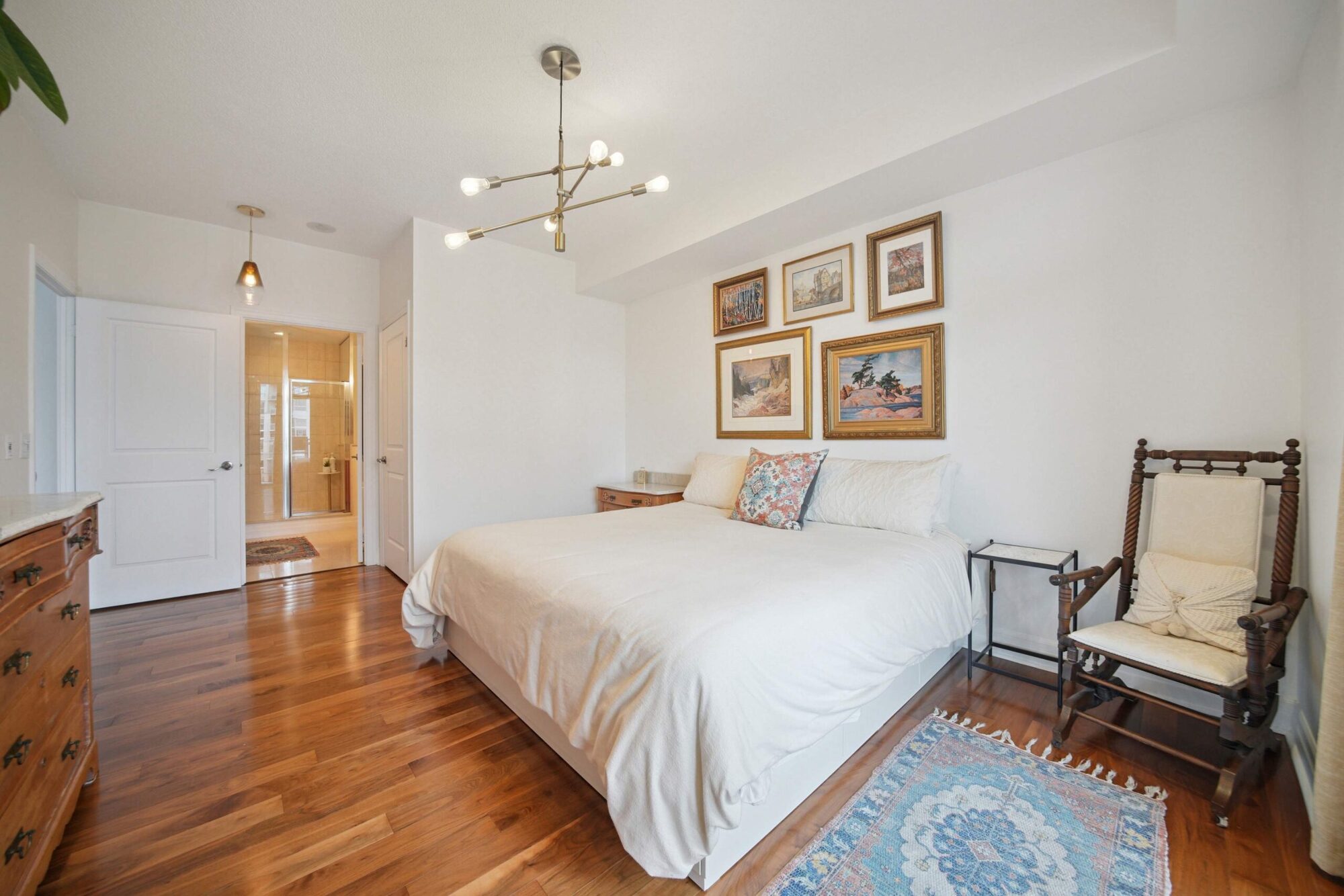Second bedroom