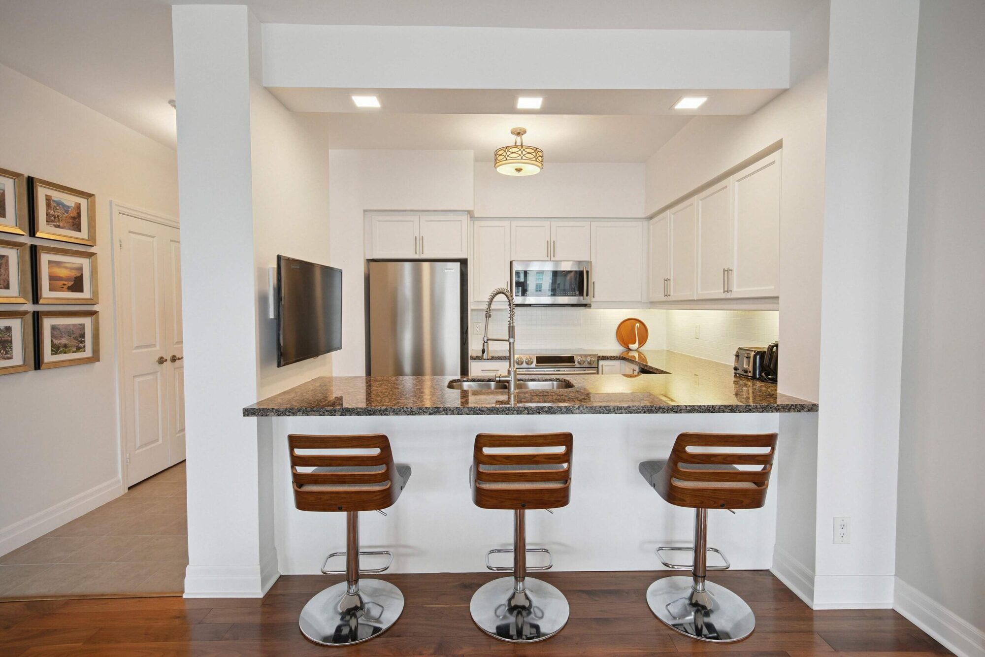 Kitchen with island