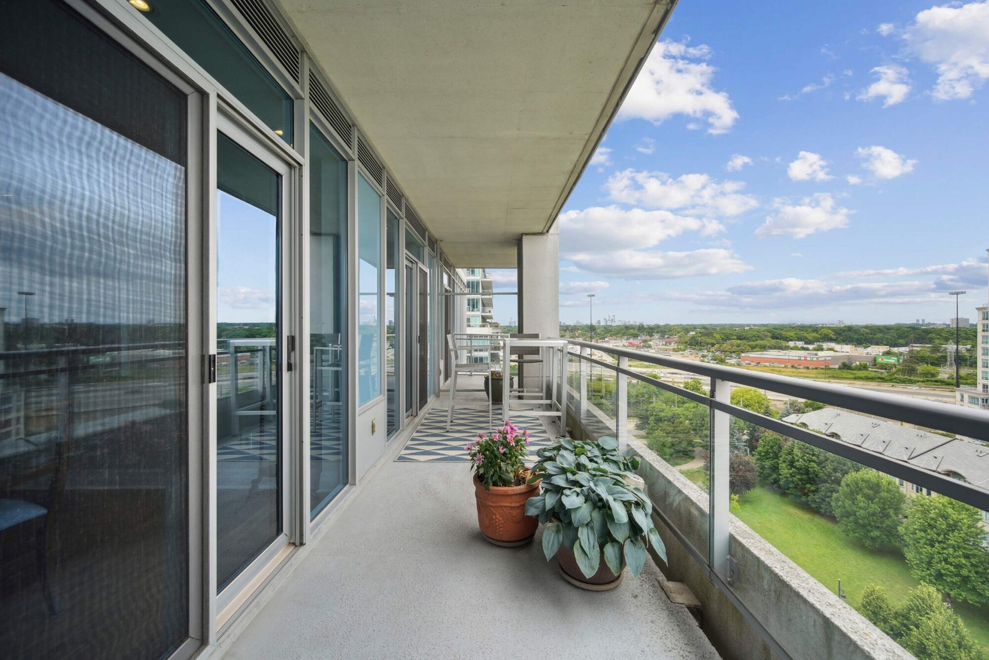 Wraparound terrace