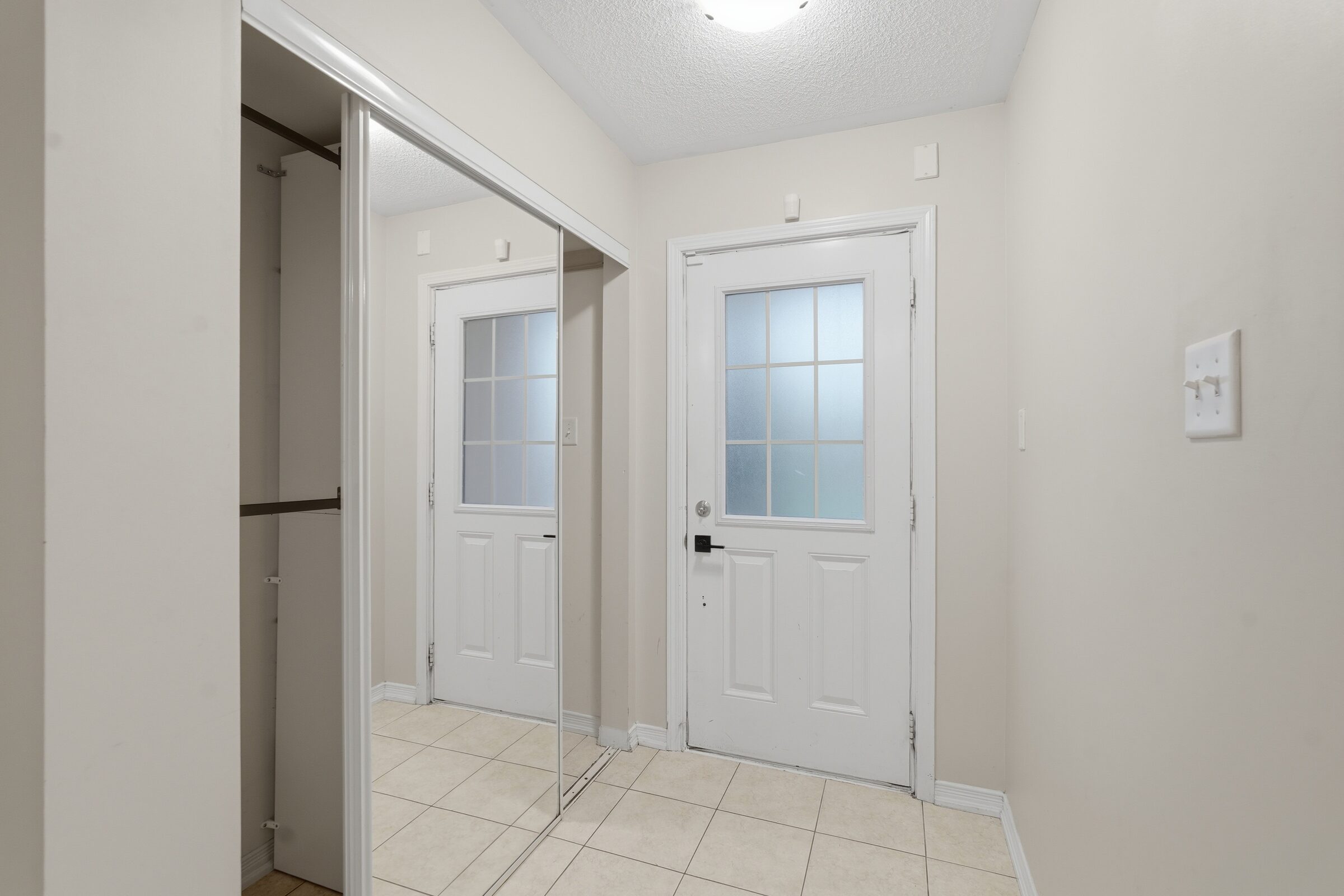 Tiled entry foyer